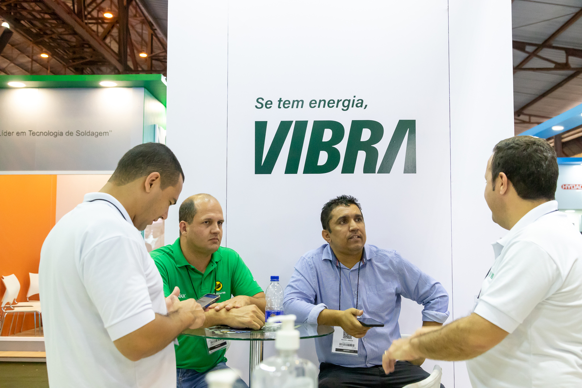 Retratando Conexões e Inovação na Feira da Vibra