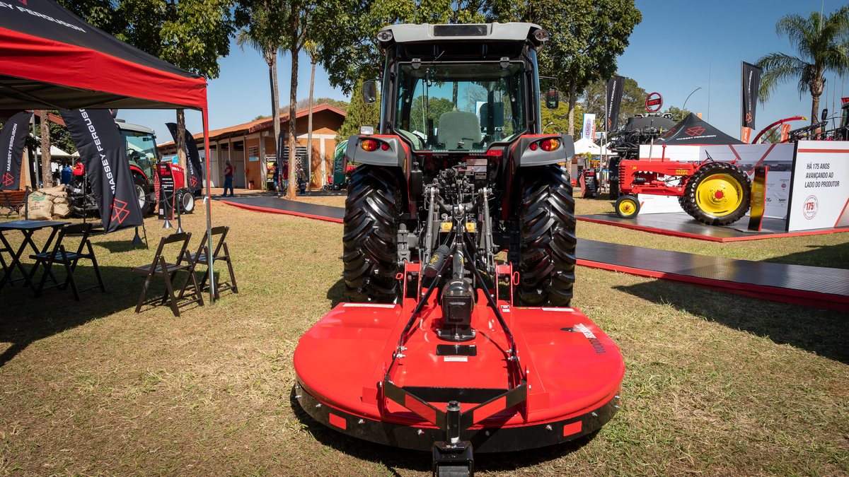 Fotografando Inovação e Tradição: Massey Ferguson na Feira Copercitrus 