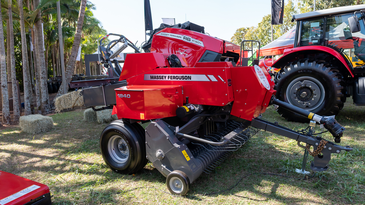Fotografando Inovação e Tradição: Massey Ferguson na Feira Copercitrus 