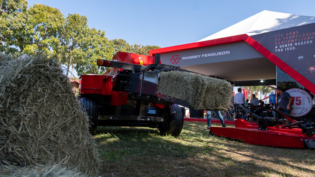 Fotografando Inovação e Tradição: Massey Ferguson na Feira Copercitrus 