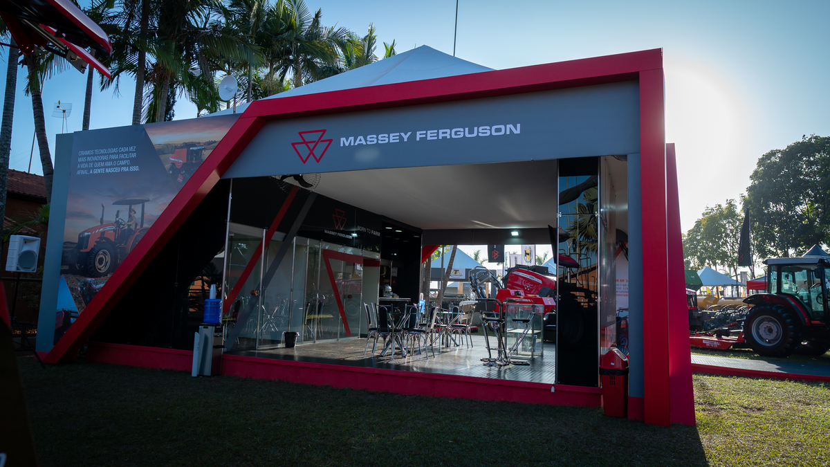 Fotografando Inovação e Tradição: Massey Ferguson na Feira Copercitrus 
