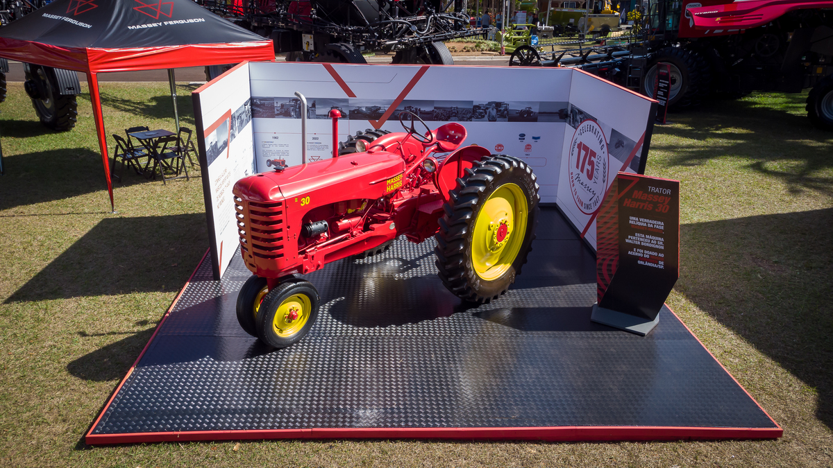 Fotografando Inovação e Tradição: Massey Ferguson na Feira Copercitrus 