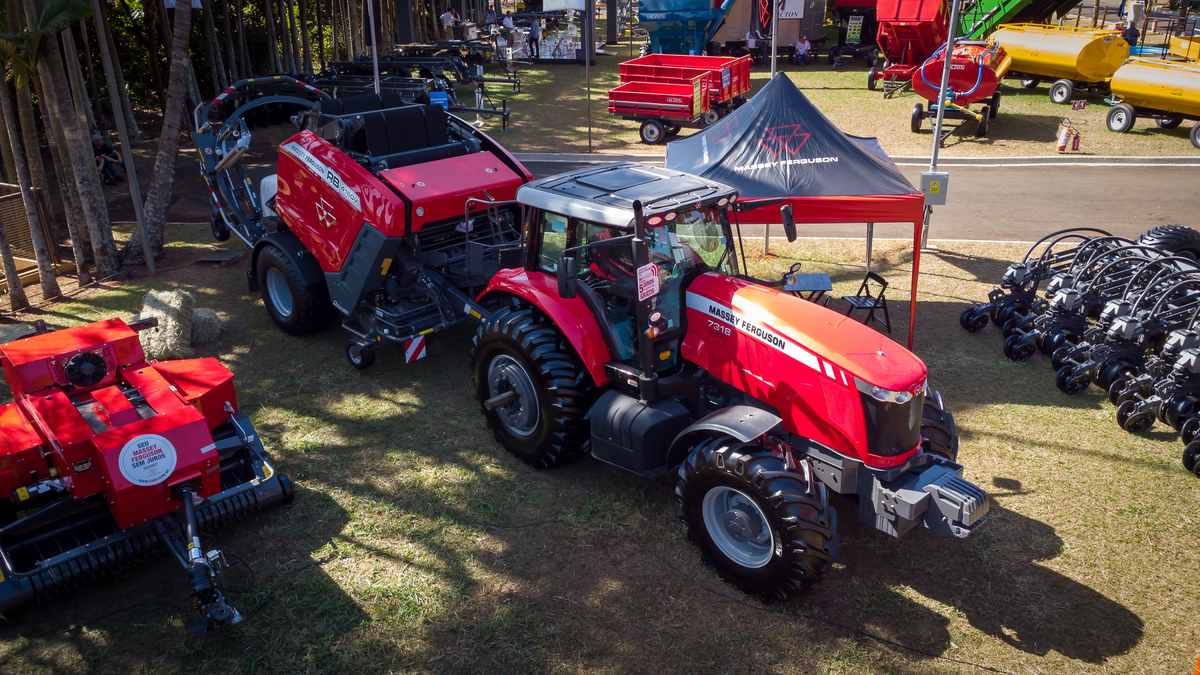Fotografando Inovação e Tradição: Massey Ferguson na Feira Copercitrus 