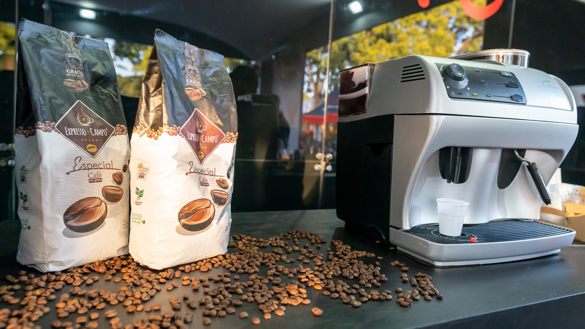 Fotografando Inovação e Tradição: Massey Ferguson na Feira Copercitrus 