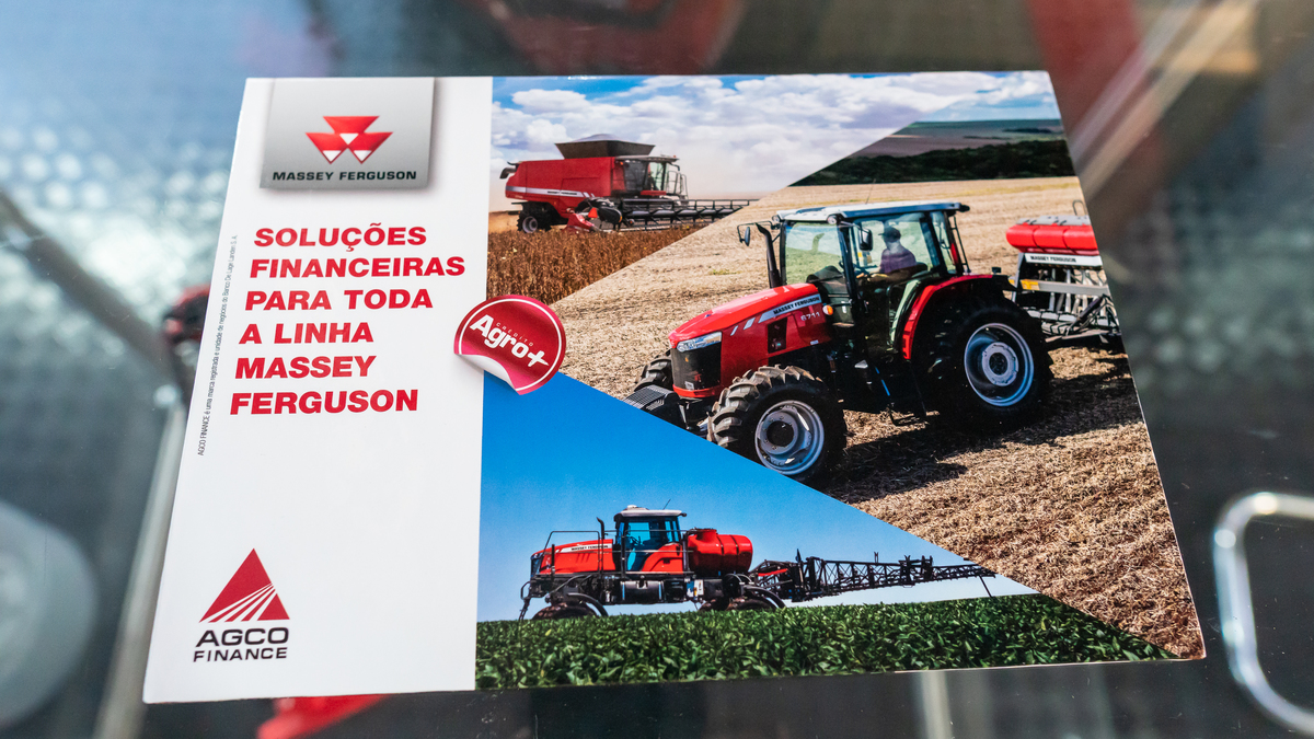 Fotografando Inovação e Tradição: Massey Ferguson na Feira Copercitrus 