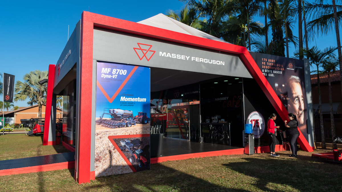 Fotografando Inovação e Tradição: Massey Ferguson na Feira Copercitrus 