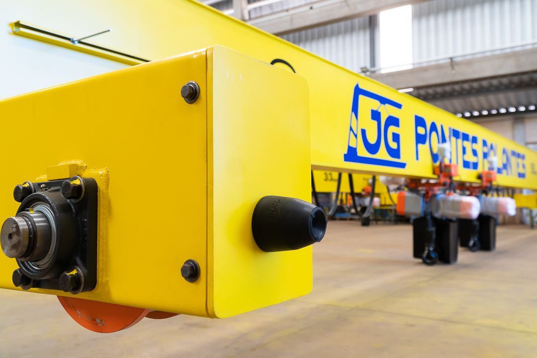 Documentando a Engenharia em Ação: Produção e Embarque pela JP Pontes Rolantes