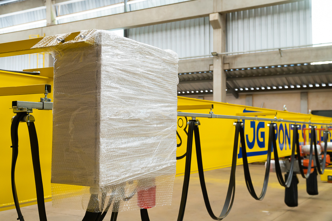 Documentando a Engenharia em Ação: Produção e Embarque pela JP Pontes Rolantes