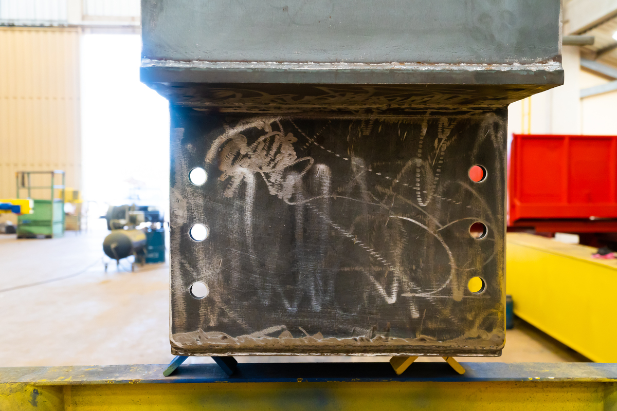 Documentando a Engenharia em Ação: Produção e Embarque pela JP Pontes Rolantes