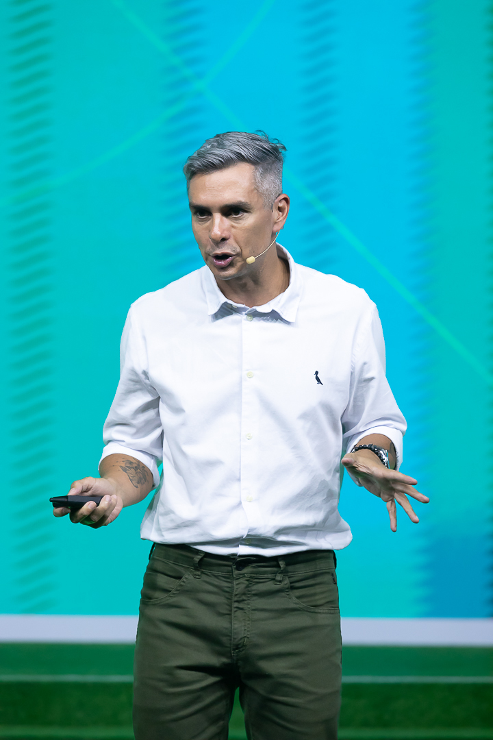 Fotografando a Palestra Motivacional de Ivan Moré 