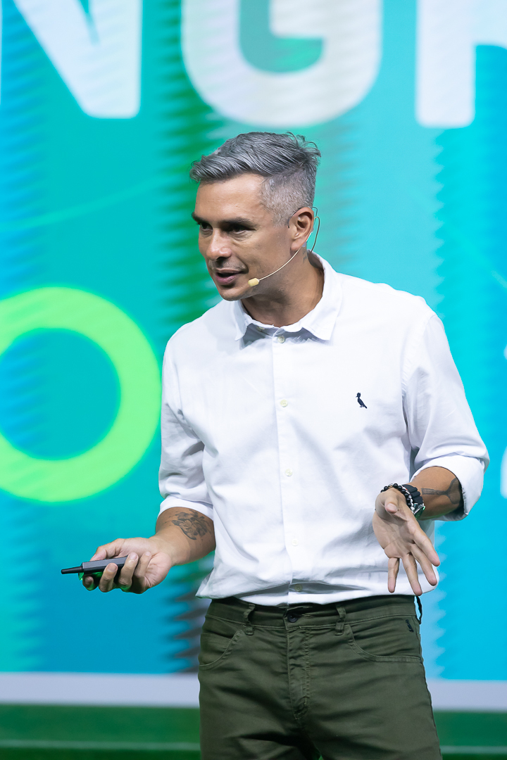 Fotografando a Palestra Motivacional de Ivan Moré 