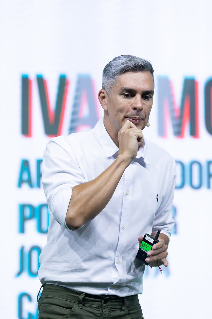 Fotografando a Palestra Motivacional de Ivan Moré 