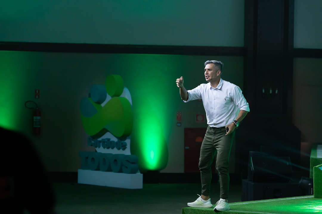 Fotografando a Palestra Motivacional de Ivan Moré 