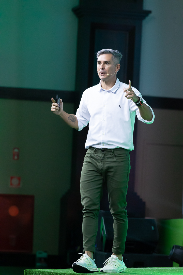 Fotografando a Palestra Motivacional de Ivan Moré 