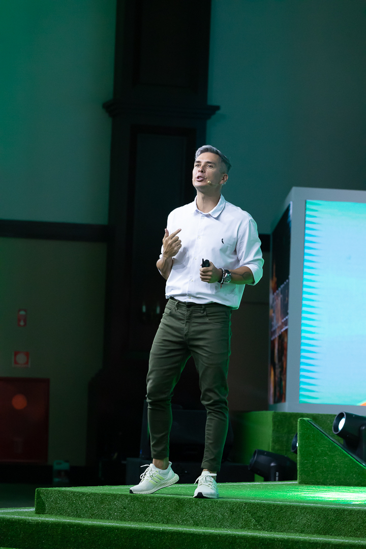 Fotografando a Palestra Motivacional de Ivan Moré 