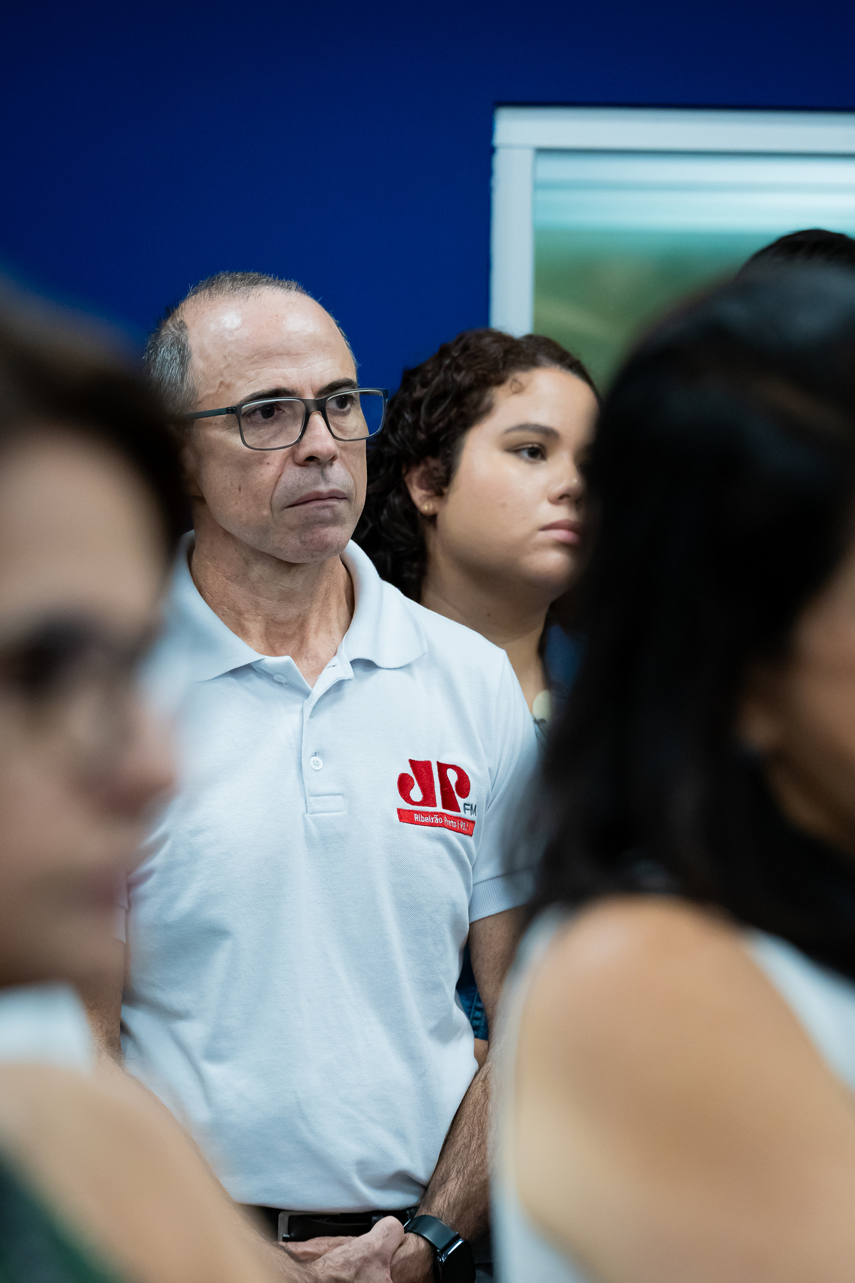 Colaboradores do Grupo EP celebram inauguração dos novos estúdios