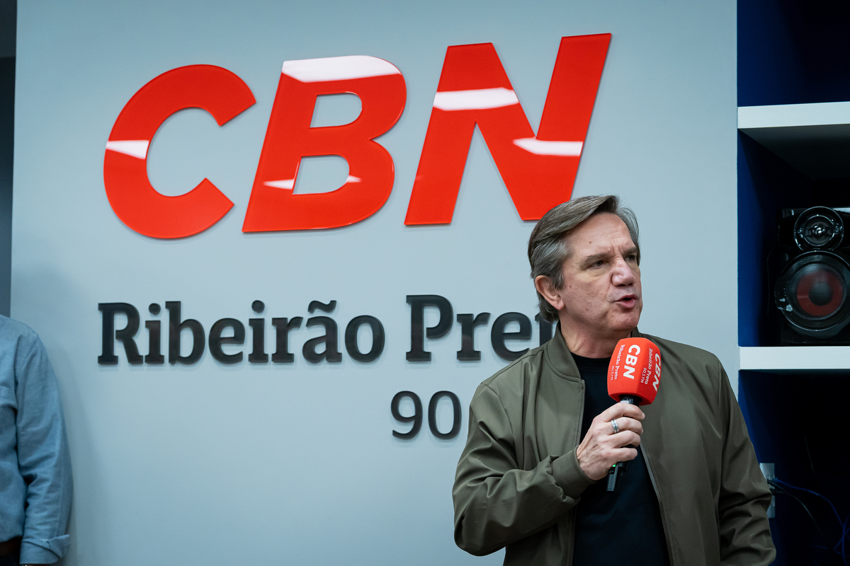 Diretores do Grupo EP na inauguração dos novos estúdios