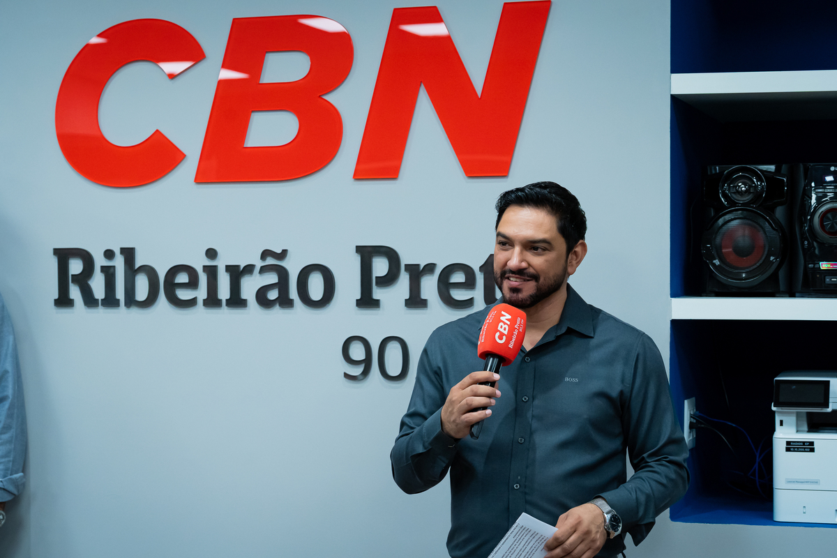 Diretores do Grupo EP na inauguração dos novos estúdios