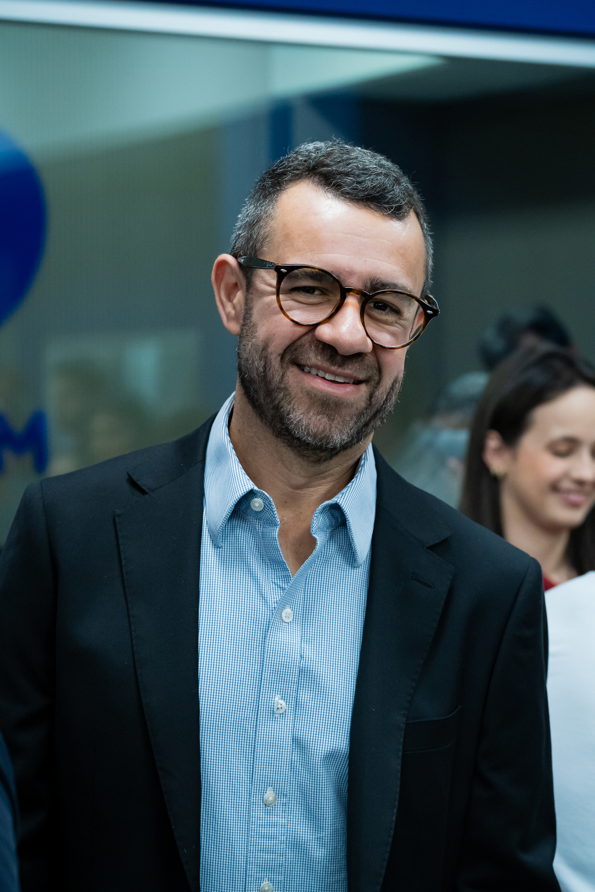 Colaboradores do Grupo EP celebram inauguração dos novos estúdios