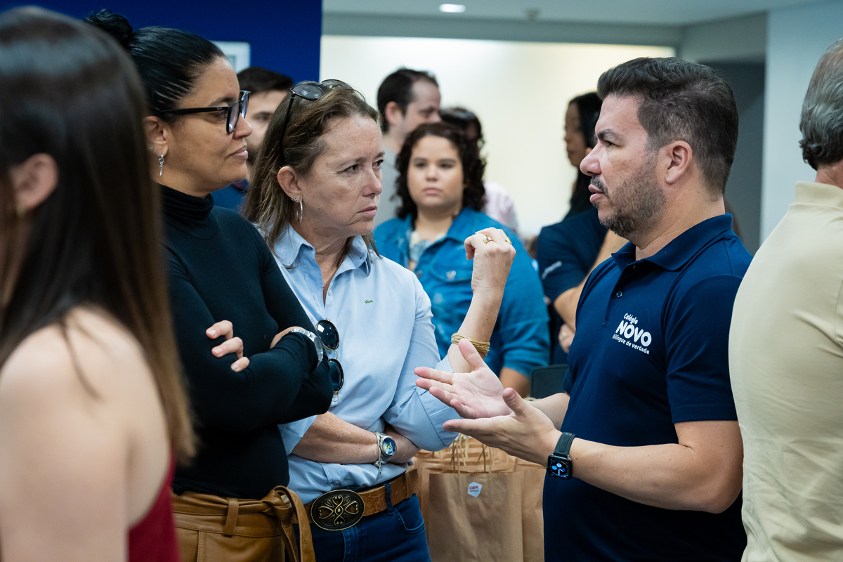 Colaboradores do Grupo EP celebram inauguração dos novos estúdios
