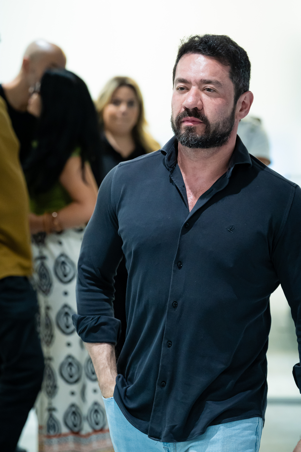 Autoridades locais participam da inauguração dos estúdios do Grupo EP