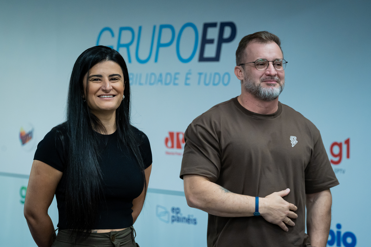 Colaboradores do Grupo EP celebram inauguração dos novos estúdios