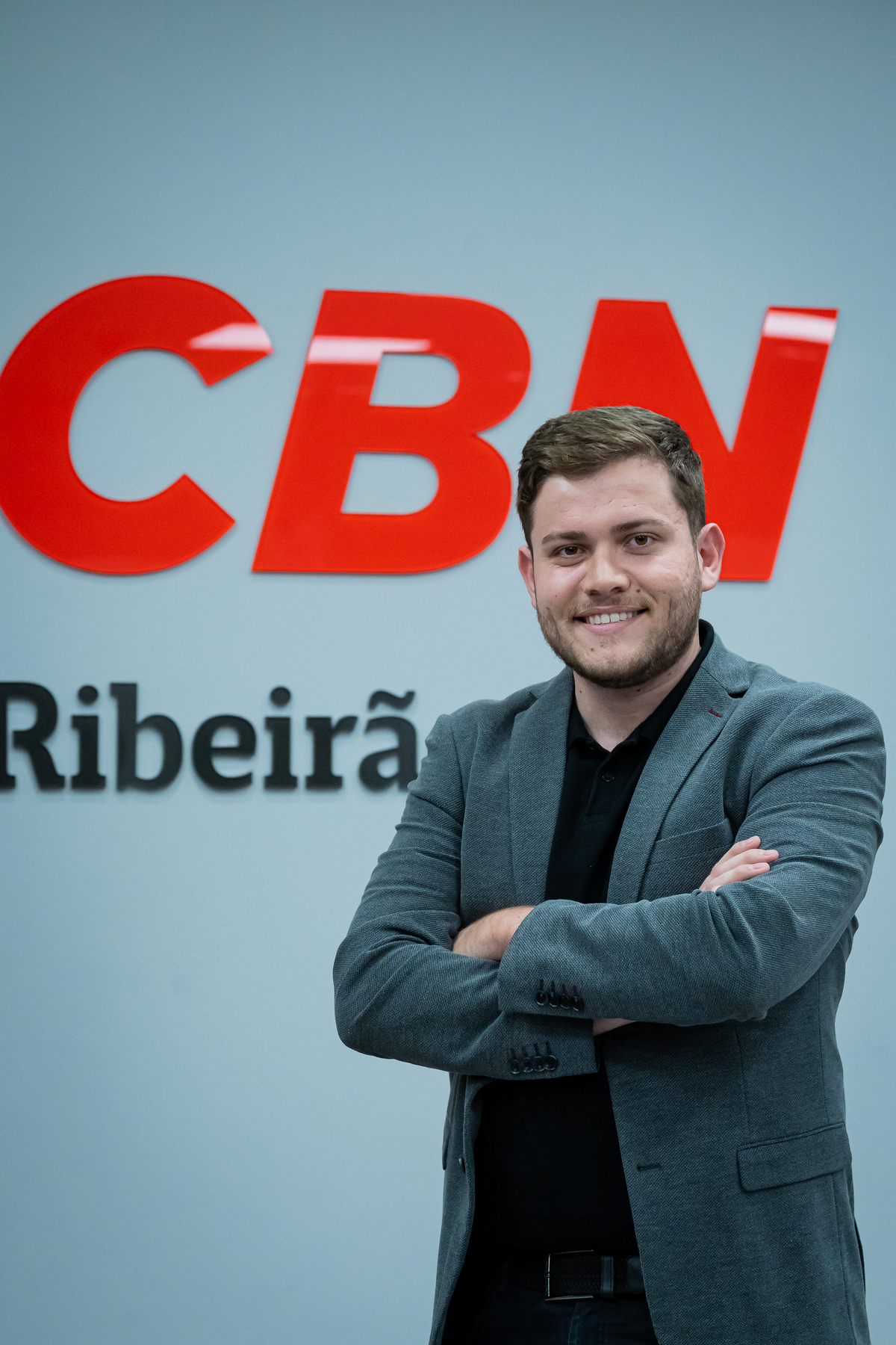 Colaboradores do Grupo EP celebram inauguração dos novos estúdios