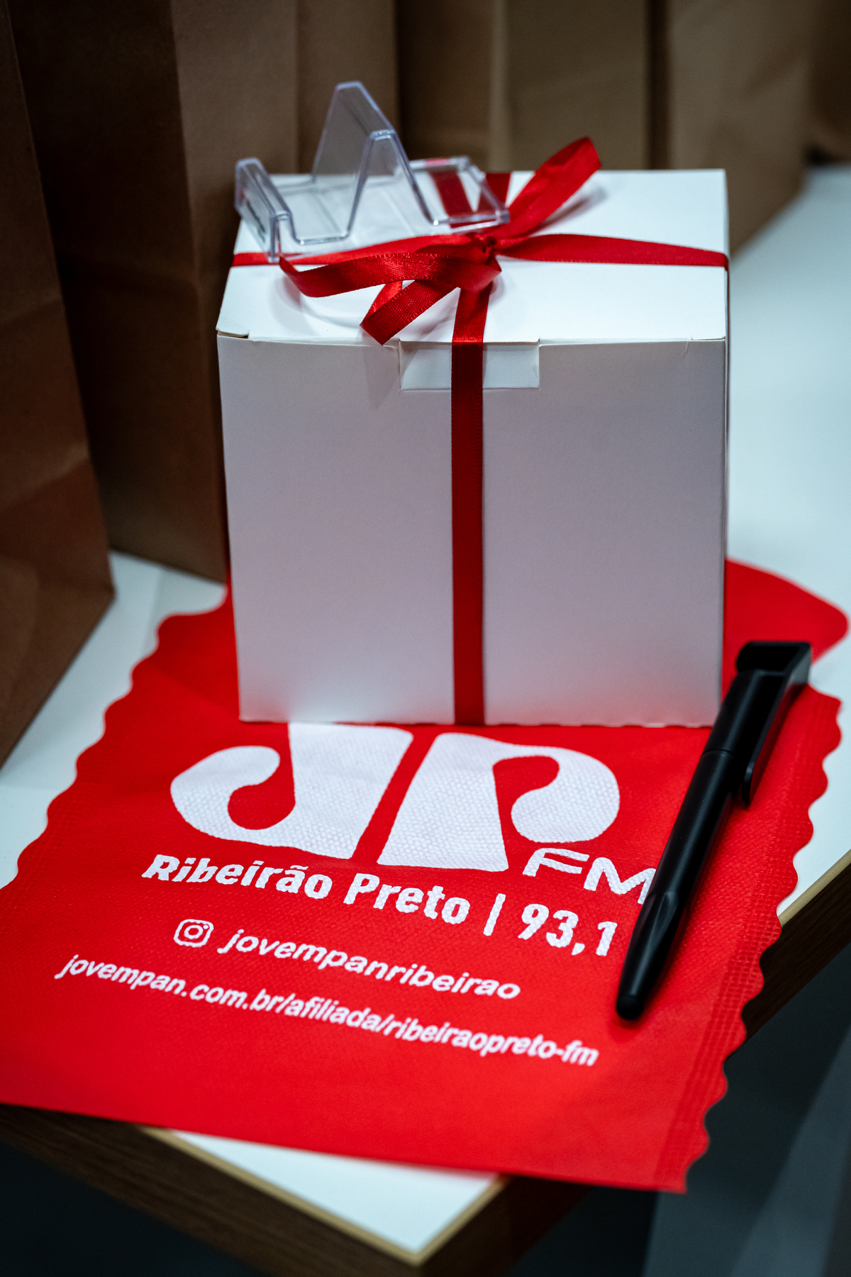 Colaboradores do Grupo EP celebram inauguração dos novos estúdios