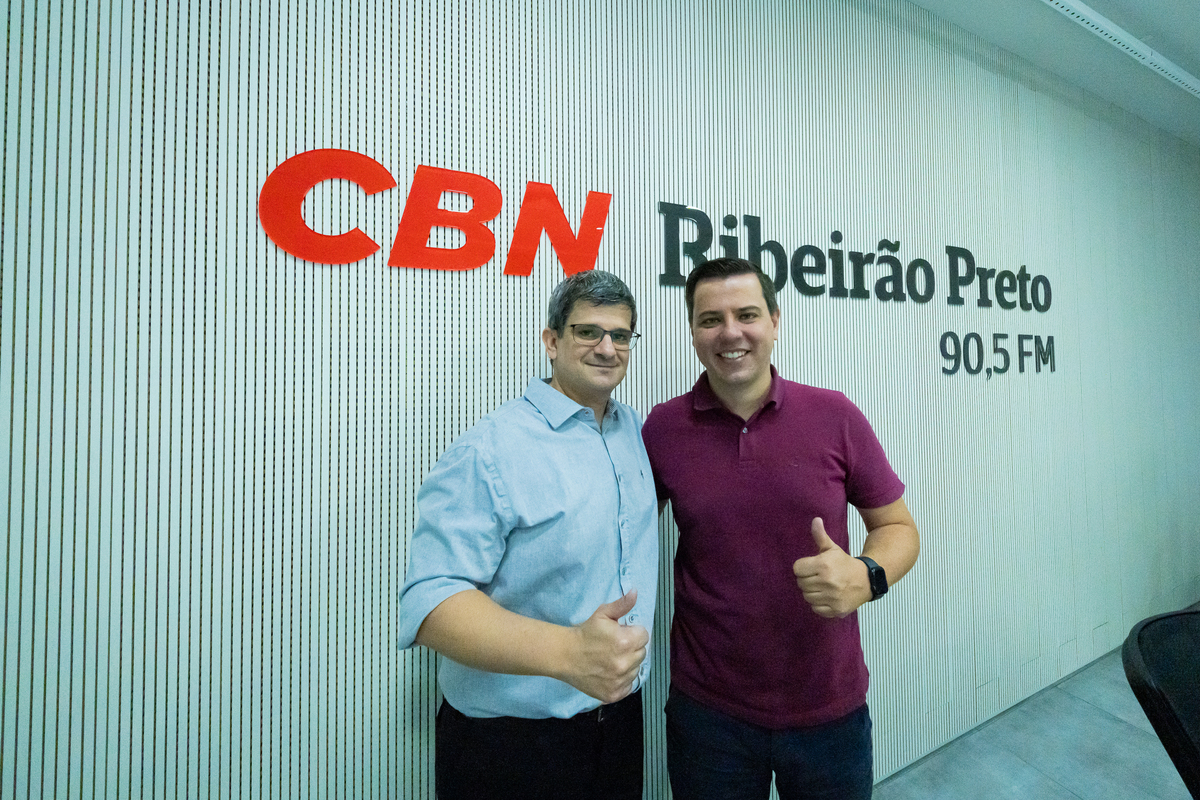 Colaboradores do Grupo EP celebram inauguração dos novos estúdios