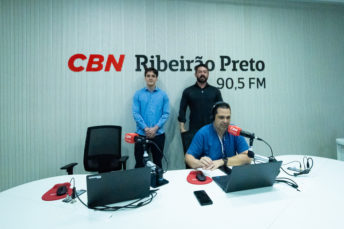 Diretores do Grupo EP na inauguração dos novos estúdios