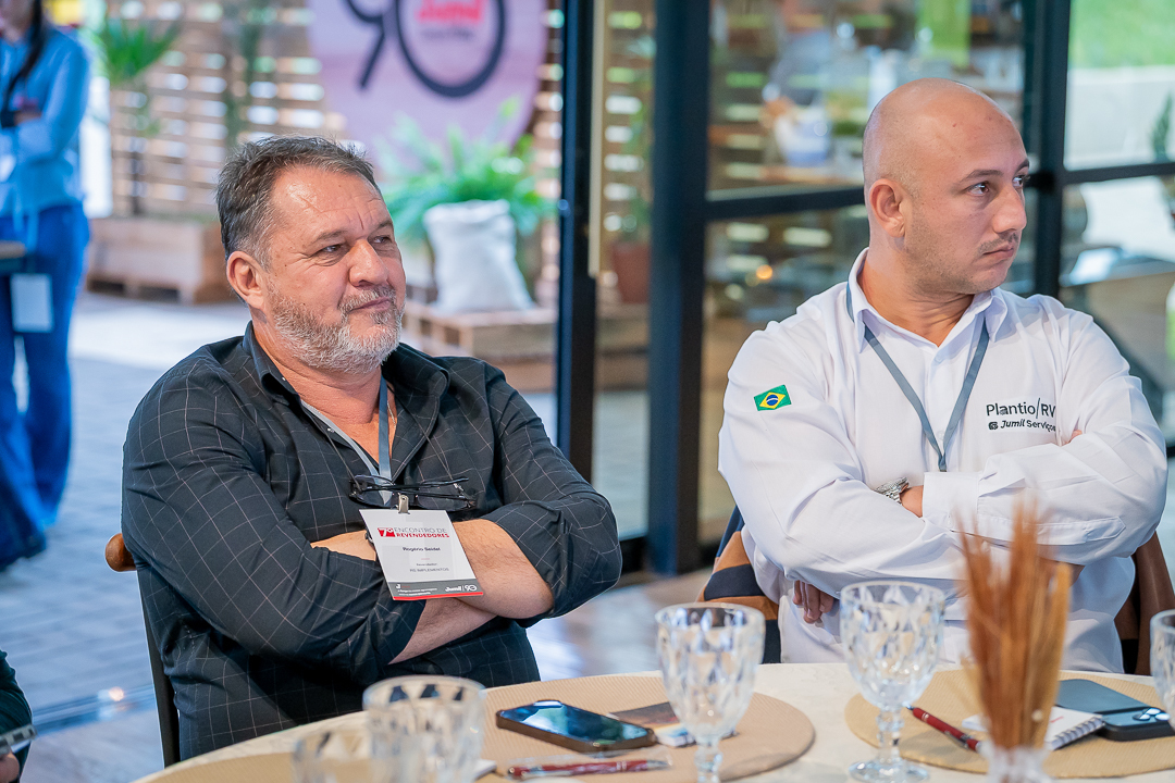 Empresários e parceiros reunidos no encontro da Jumil