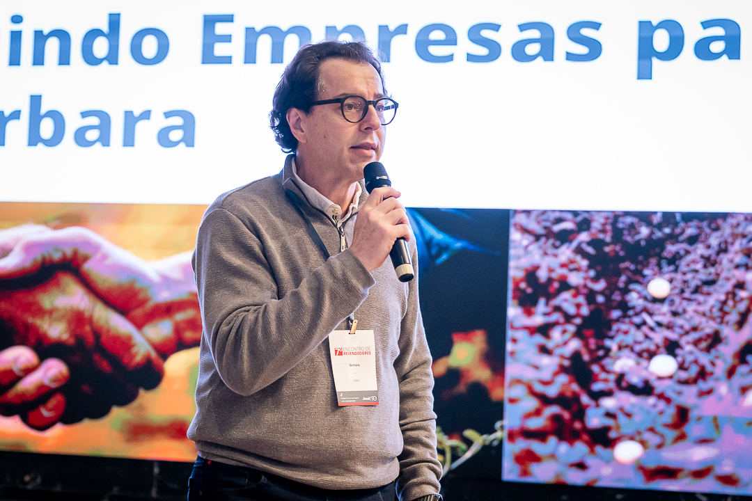 Empresários e parceiros reunidos no encontro da Jumil