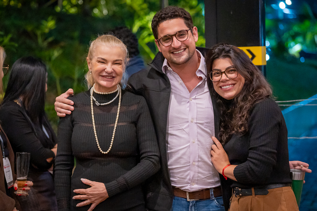 Empresários e parceiros reunidos no encontro da Jumil