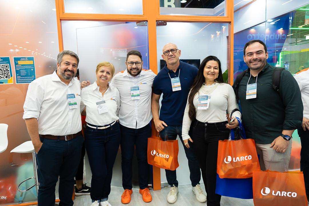 O estande da Larco pronto para receber clientes e parceiros