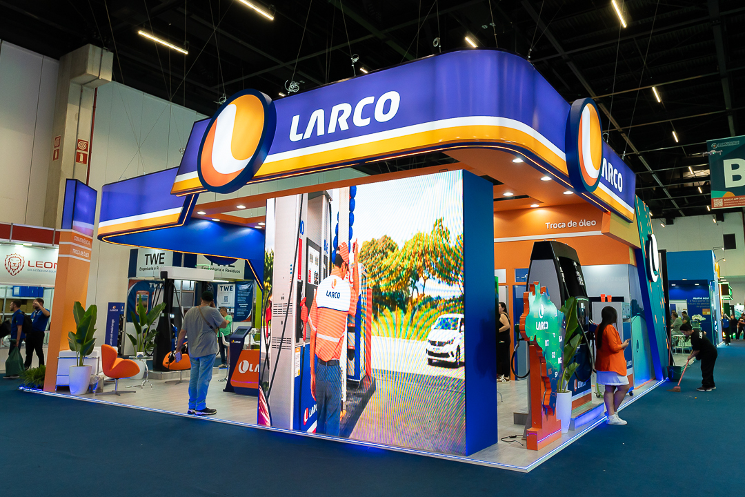 O estande da Larco pronto para receber clientes e parceiros
