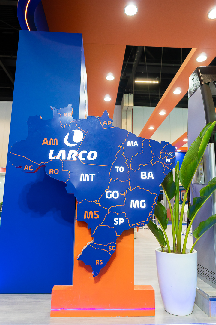 O estande da Larco pronto para receber clientes e parceiros