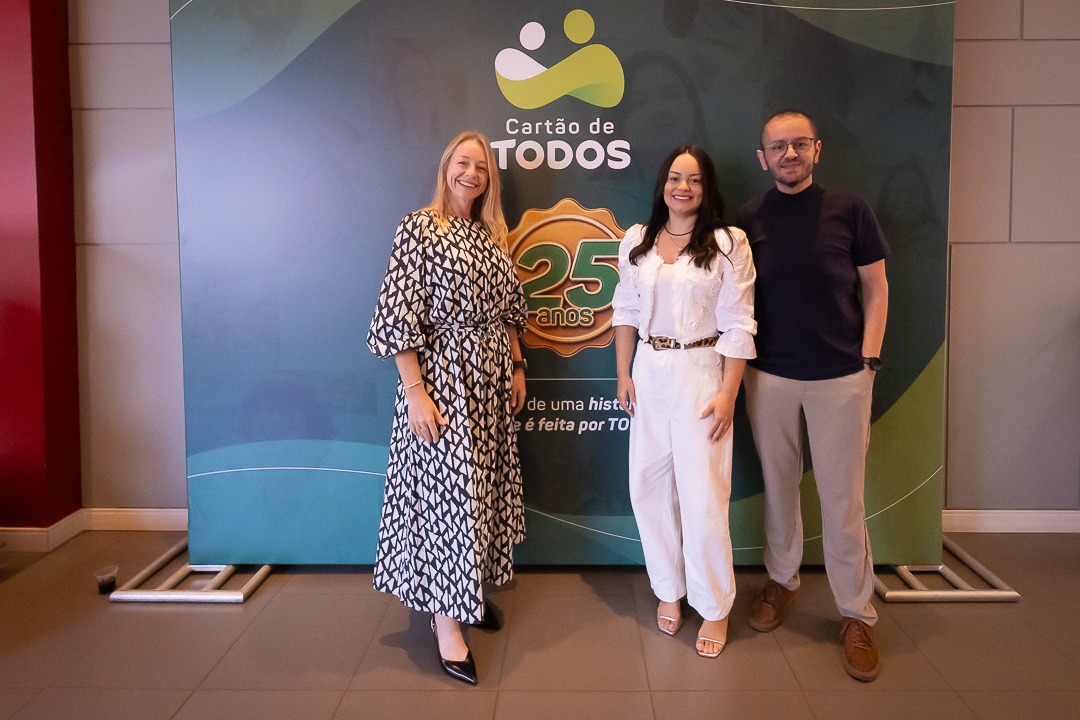Diretoria da AmorSaúde reunida na celebração dos 25 anos do Cartão de TODOS