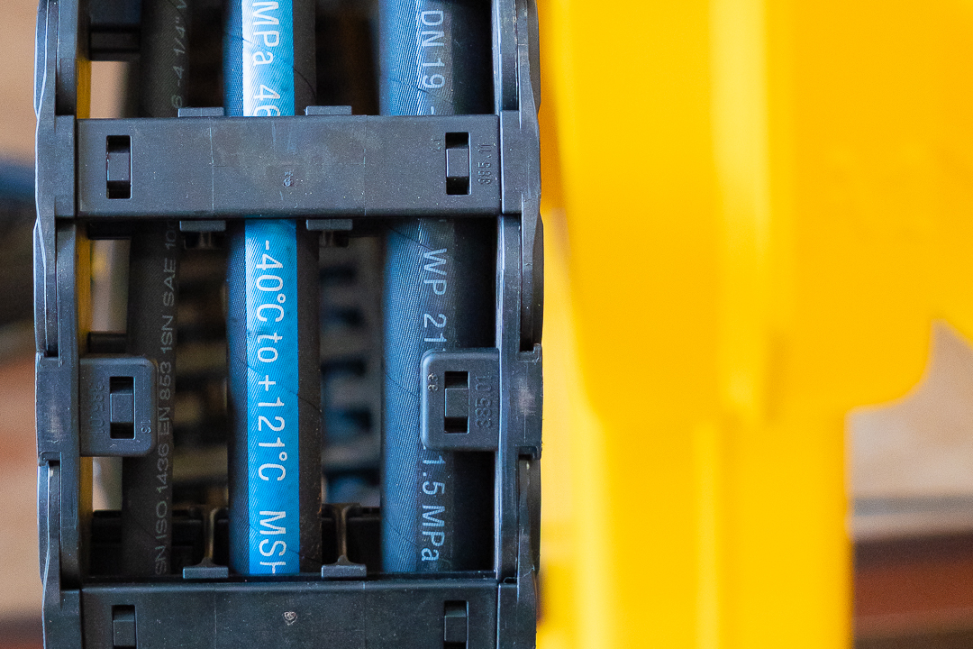 No detalhe, a robustez que sustenta equipamentos de padrão internacional.