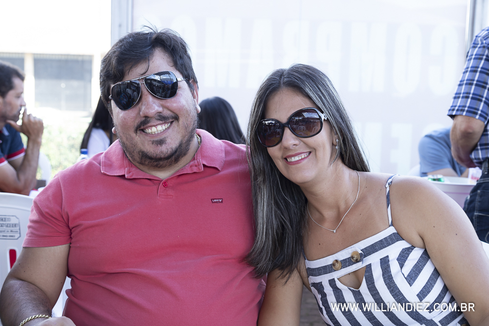 Porco-no-rolete-fiat-padova-sertaozinho