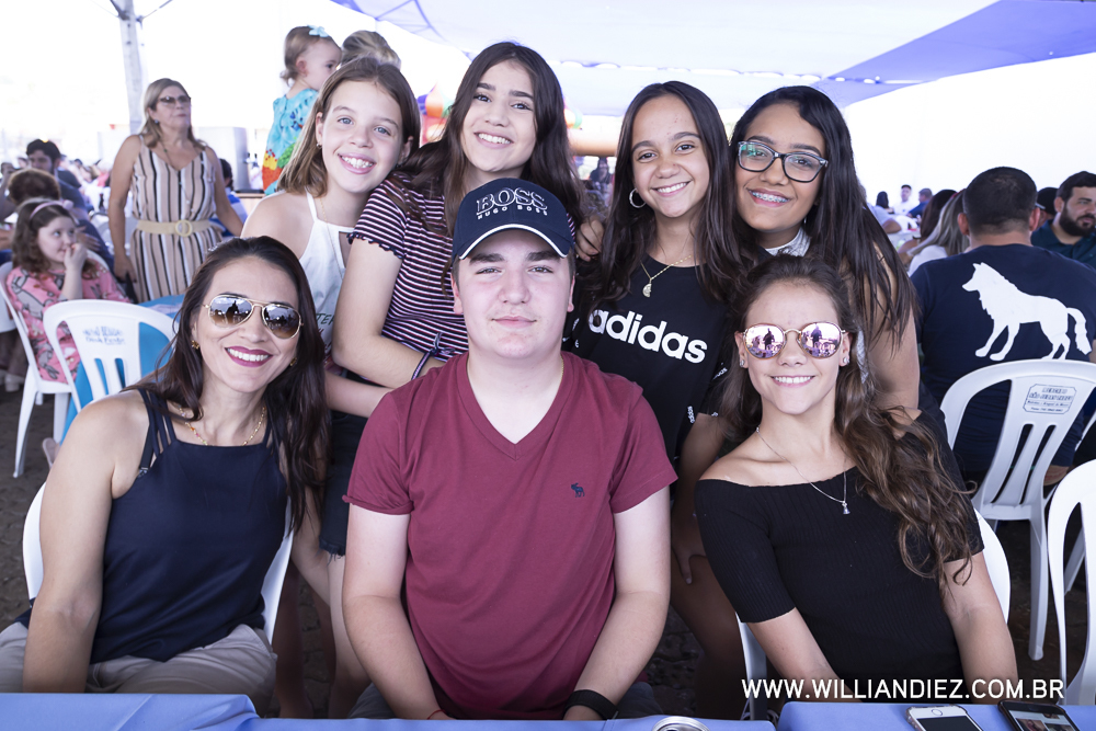 Porco-no-rolete-fiat-padova-sertaozinho