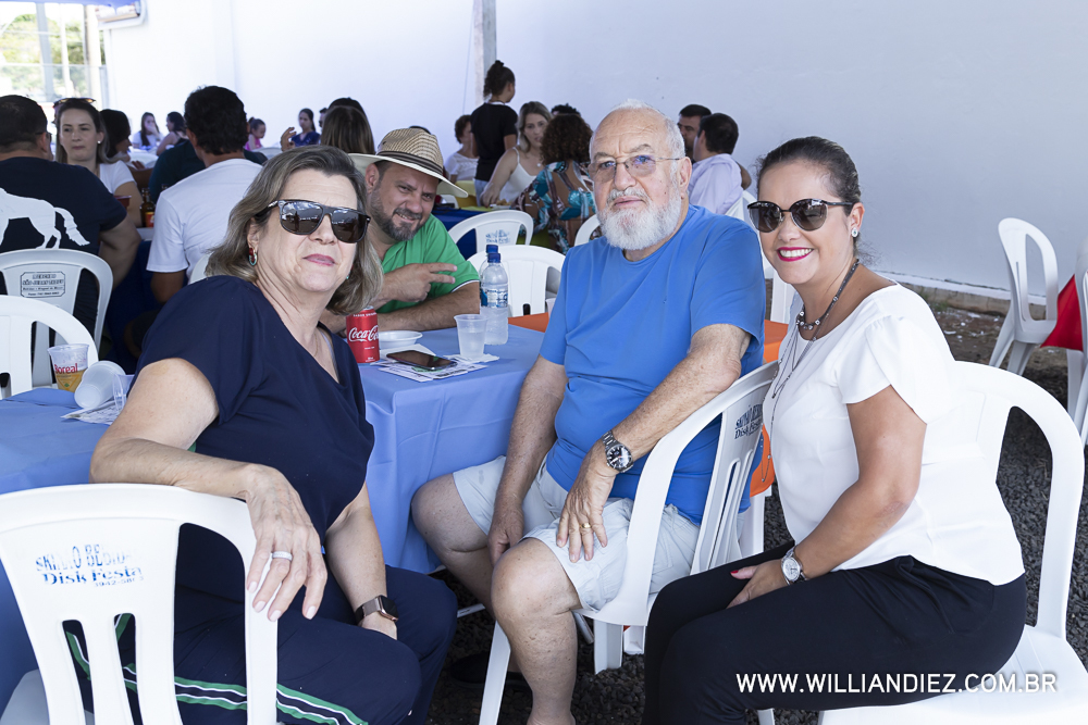 Porco-no-rolete-fiat-padova-sertaozinho