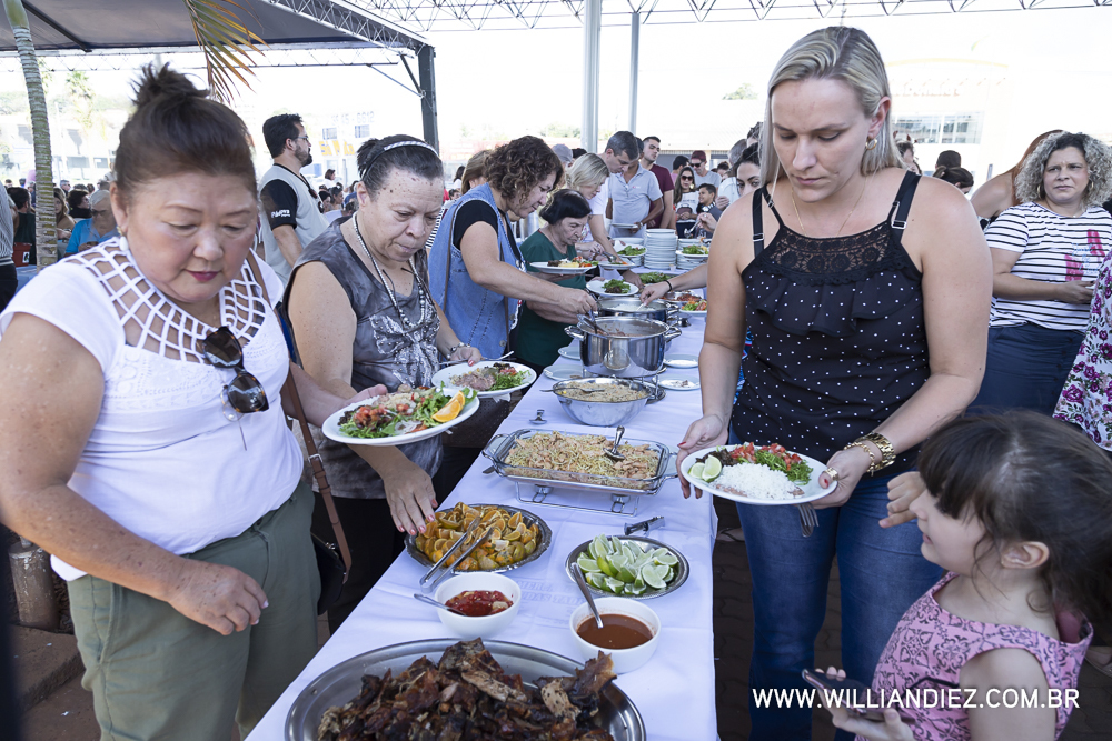 Porco-no-rolete-fiat-padova-sertaozinho
