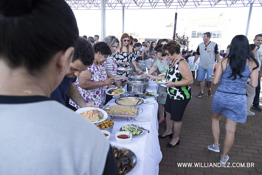 Porco-no-rolete-fiat-padova-sertaozinho