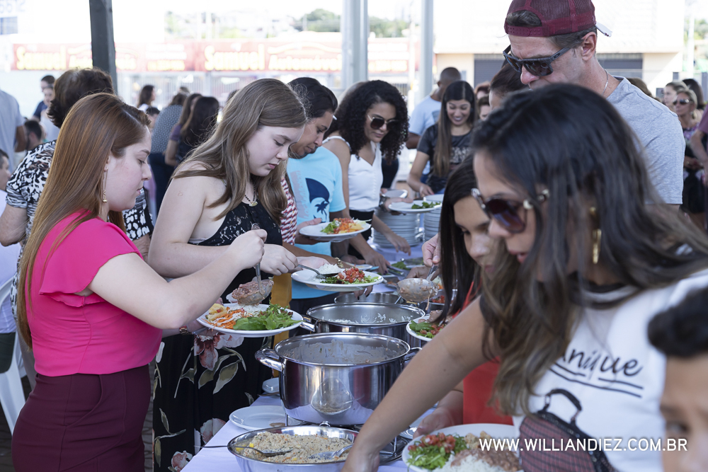 Porco-no-rolete-fiat-padova-sertaozinho