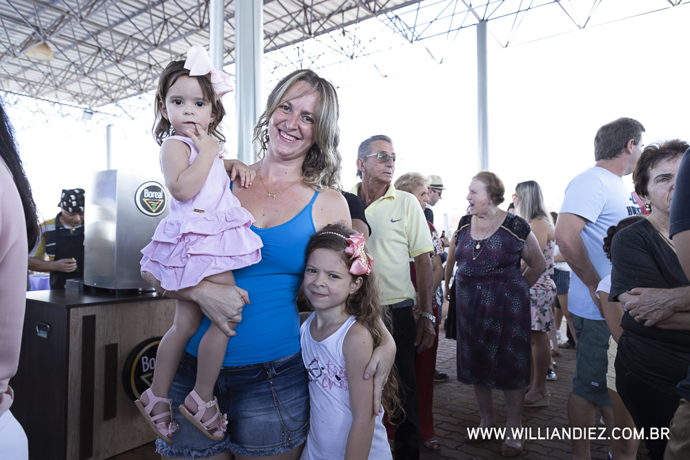 Porco-no-rolete-fiat-padova-sertaozinho