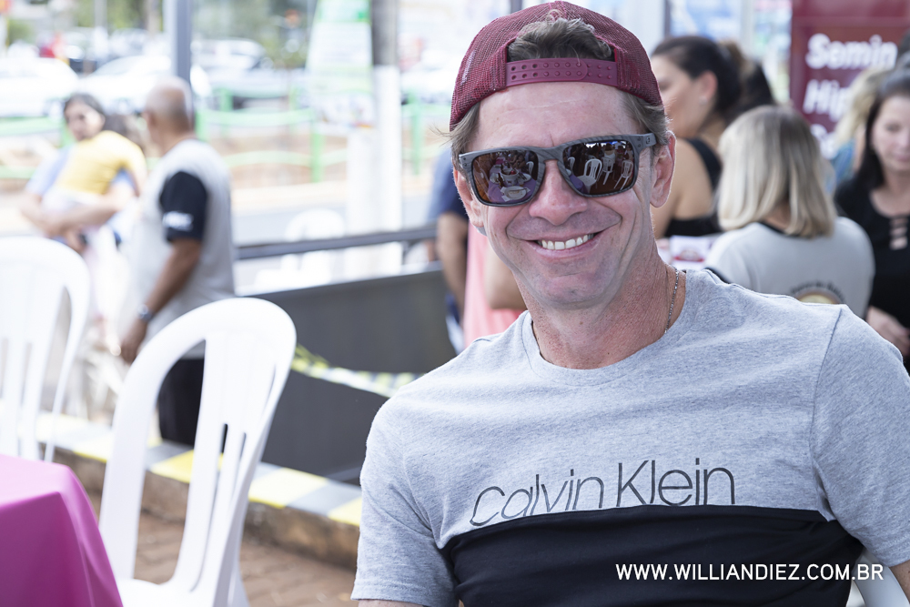 Porco-no-rolete-fiat-padova-sertaozinho