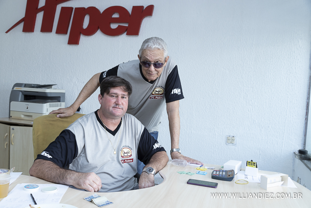 Porco-no-rolete-fiat-padova-sertaozinho