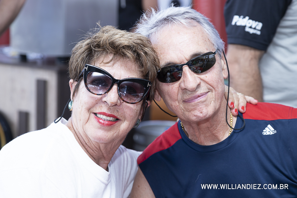 Porco-no-rolete-fiat-padova-sertaozinho