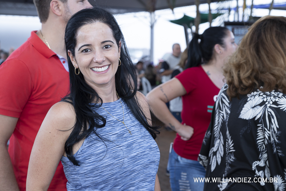 Porco-no-rolete-fiat-padova-sertaozinho