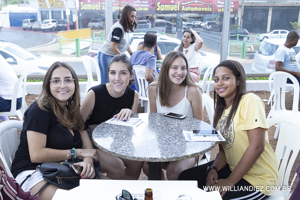 Porco-no-rolete-fiat-padova-sertaozinho